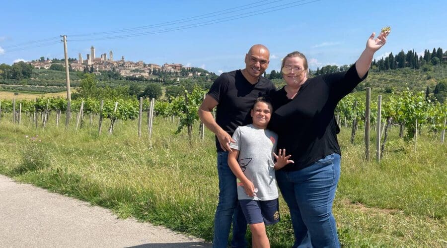 Family with a view of Chianti and San Gimignano
